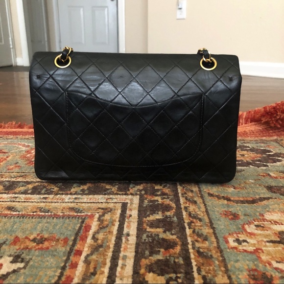 SOLD***Chanel Vintage Classic Medium Double Flap Bag - Picture 3 of 14
